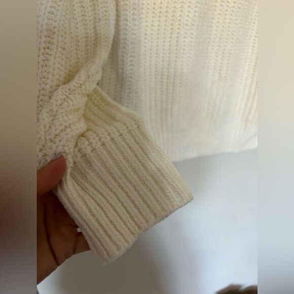 Never Worn Aritzia Wilfred Harper Sweater - Picture 3 of 10